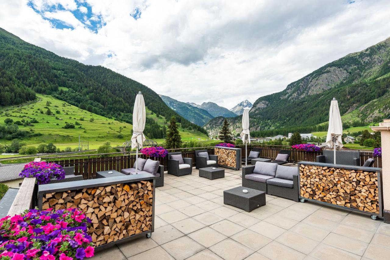 Hotel Crusch Alba Swiss Lodge Zernez Buitenkant foto