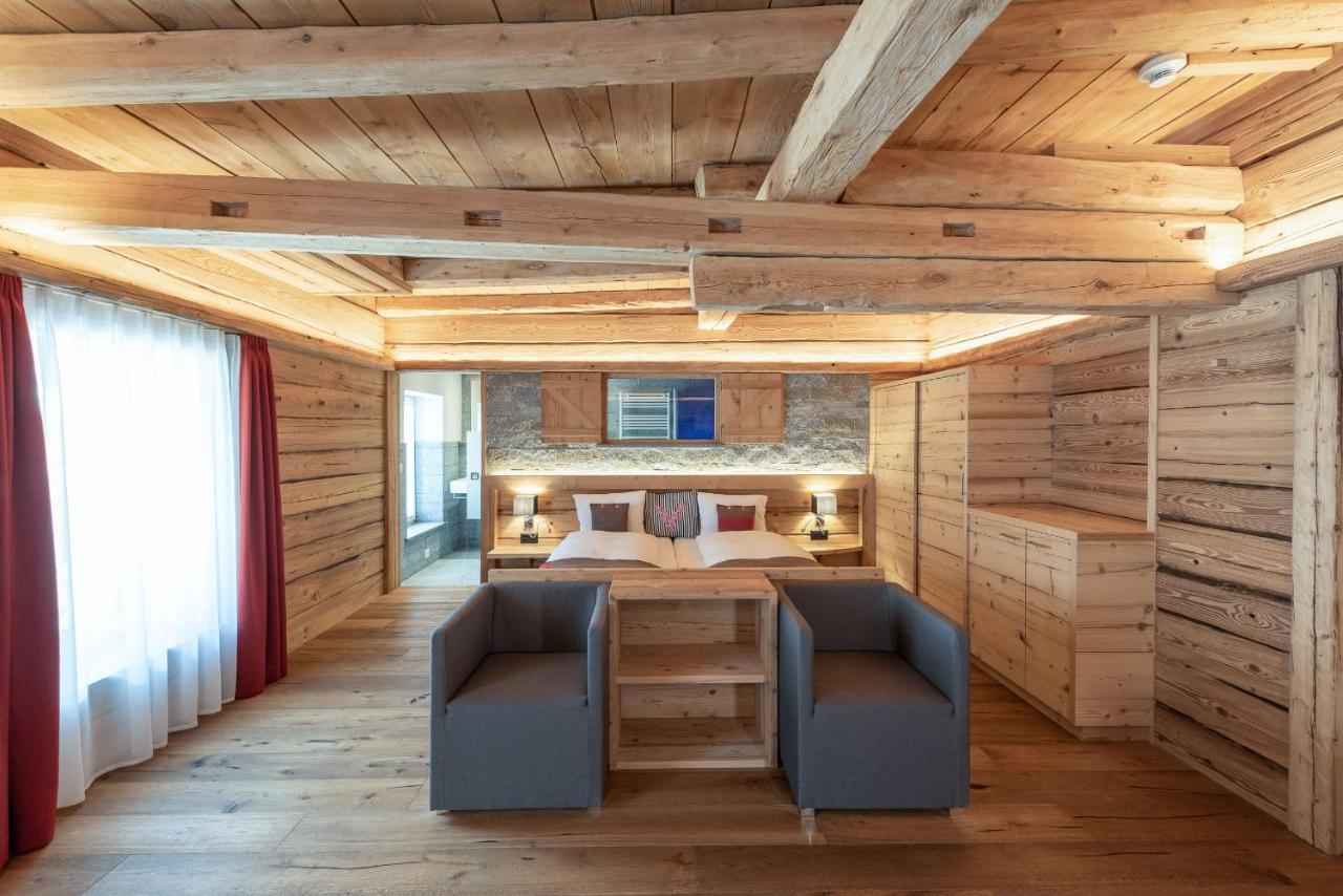 Hotel Crusch Alba Swiss Lodge Zernez Buitenkant foto