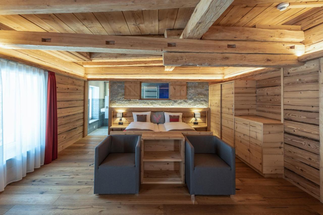 Hotel Crusch Alba Swiss Lodge Zernez Buitenkant foto