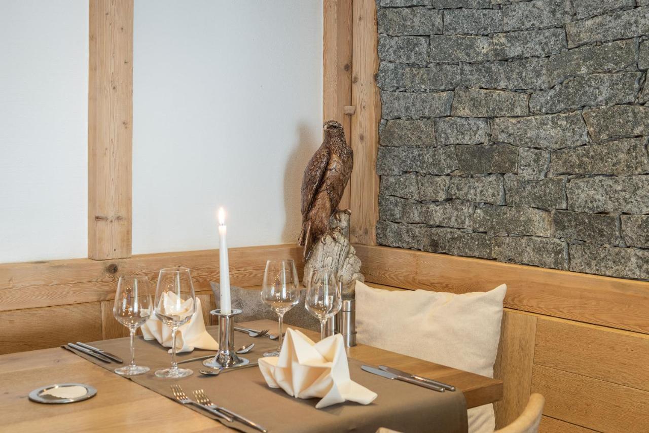 Hotel Crusch Alba Swiss Lodge Zernez Buitenkant foto